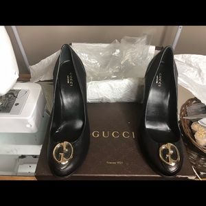 AUTHENTIC GUCCI PUMPS